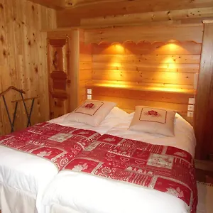 ** Mini-hôtel Aux 3 Frenes France